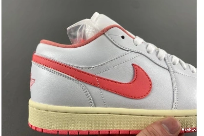 DC0774-109 Low AIR JORDAN 1 1117